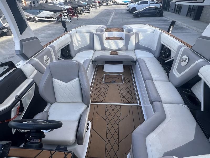 2020 Tige 25ZX  Fully Loaded Wake Surf Boat  Icon