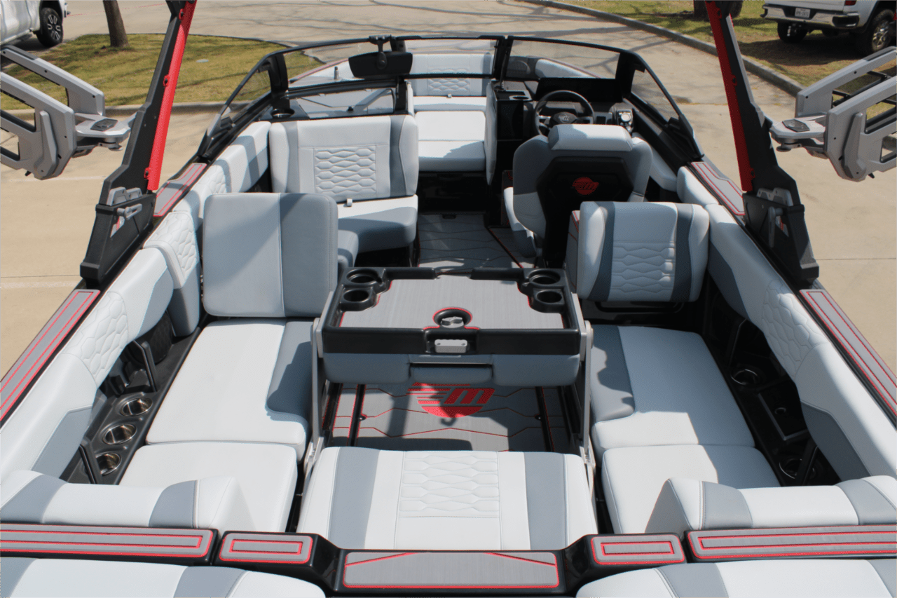 2025 Malibu 24 MXZ