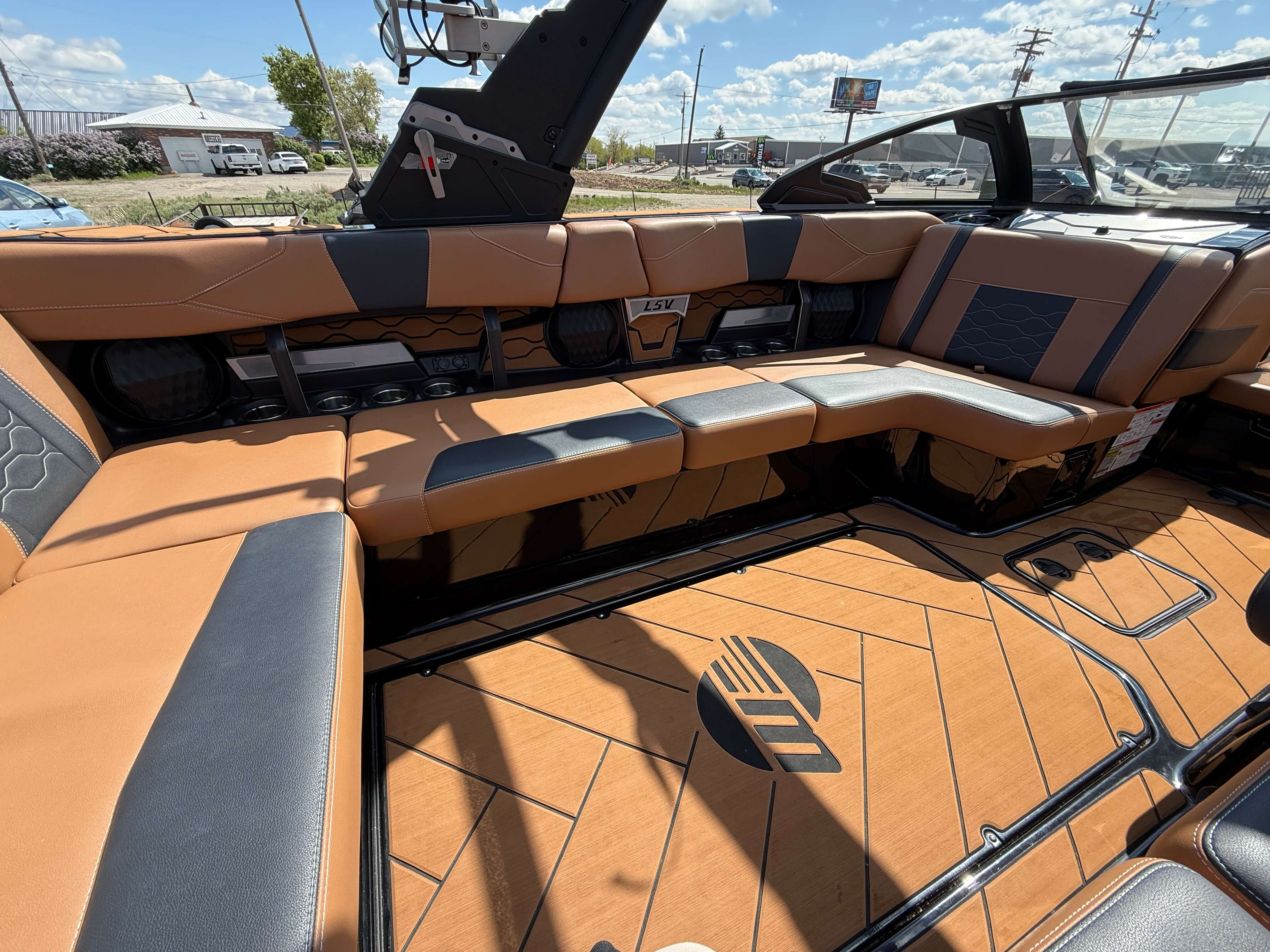 2024 Malibu Wakesetter 23 LSV Icon