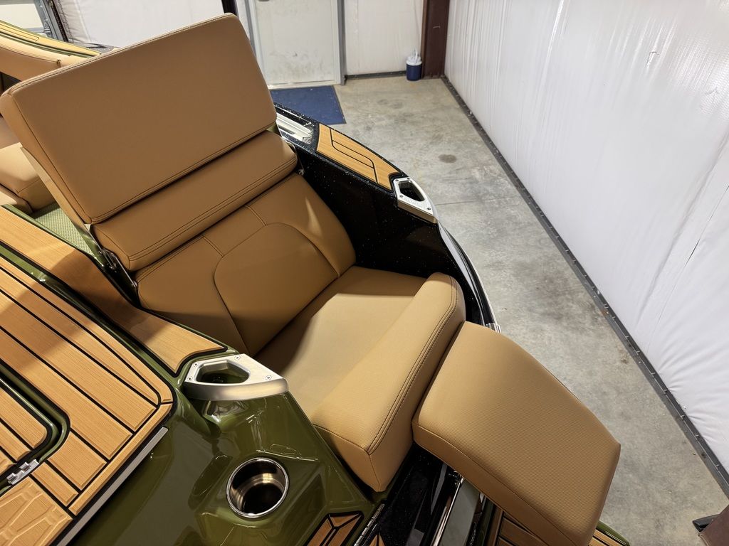 2025 MasterCraft X24