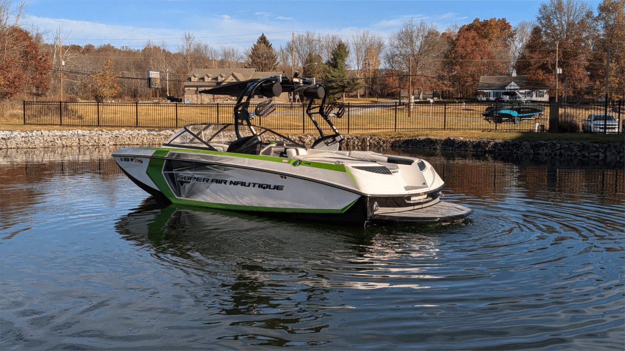 2016 Nautique G23 w/ Trailer