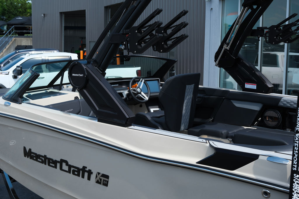 2025 MasterCraft XT24 Icon