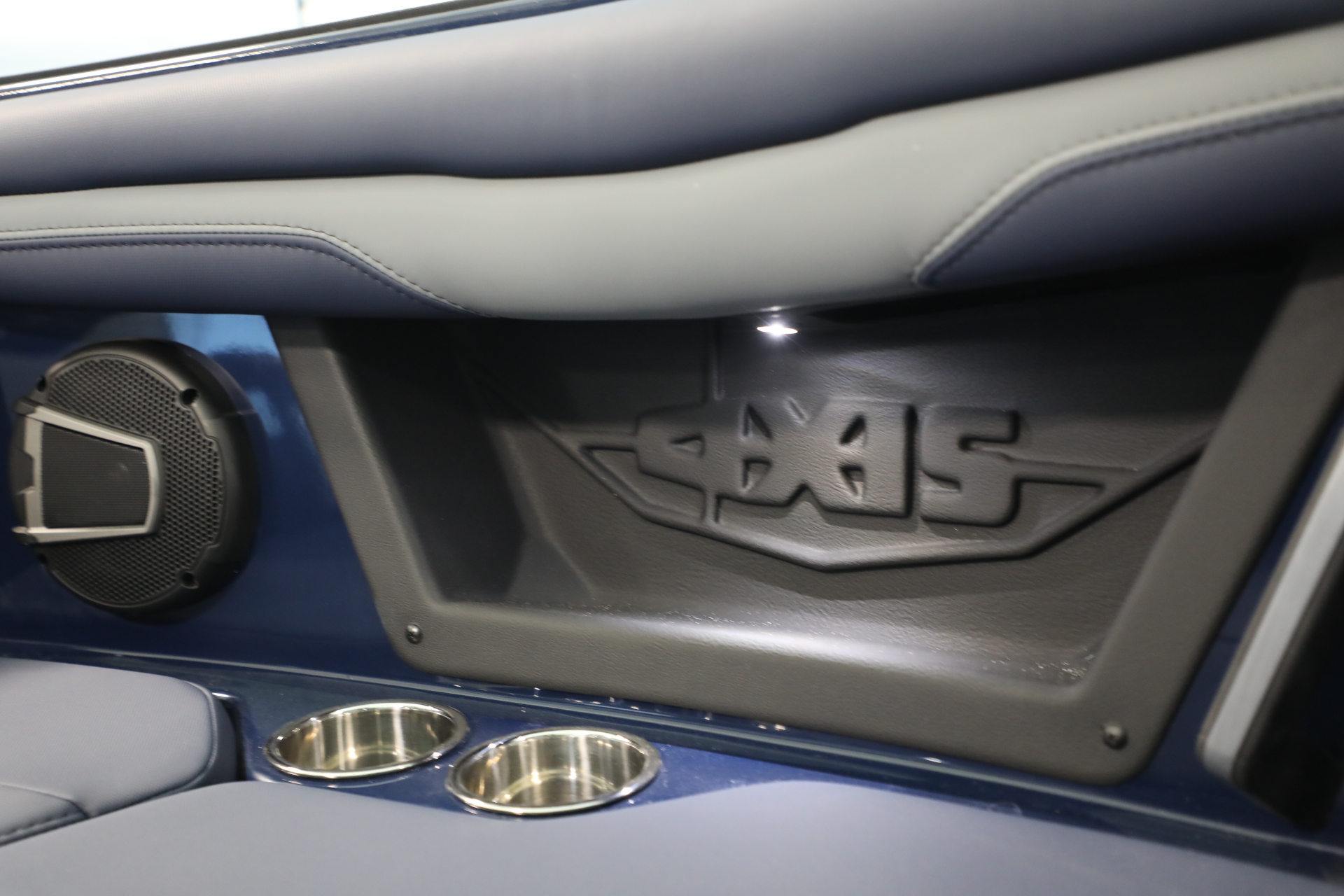 2024 Axis T250