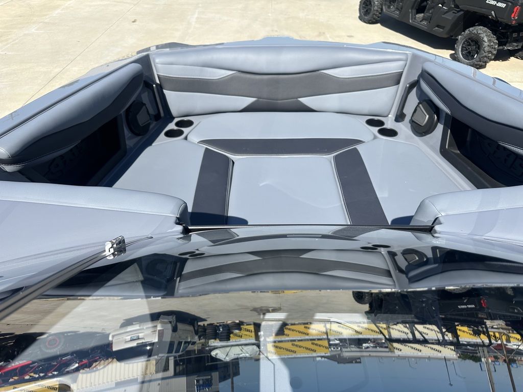2025 Axis Wake Research A245
