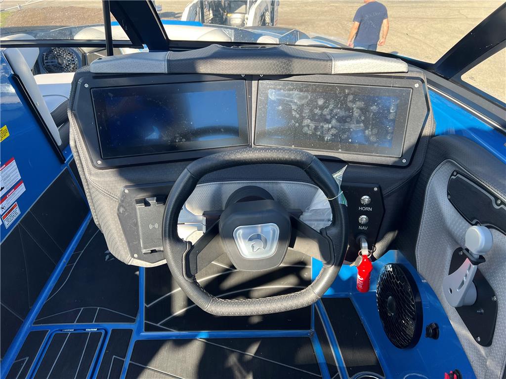 DEMO 2023 CENTURION FI25 : ONLY 50 Hours
