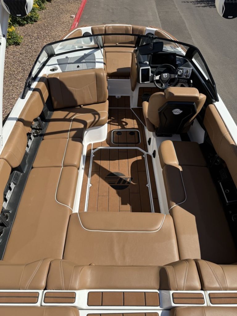 2022 Malibu Boats 23 MXZ