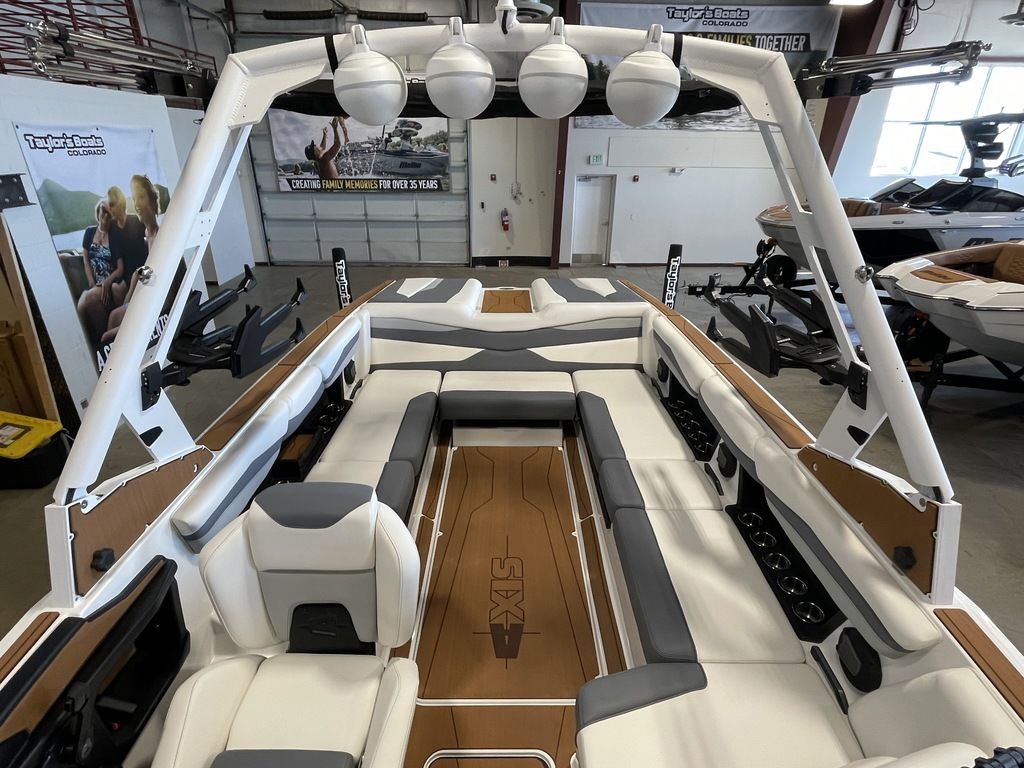 2025 Axis Wake Research A245