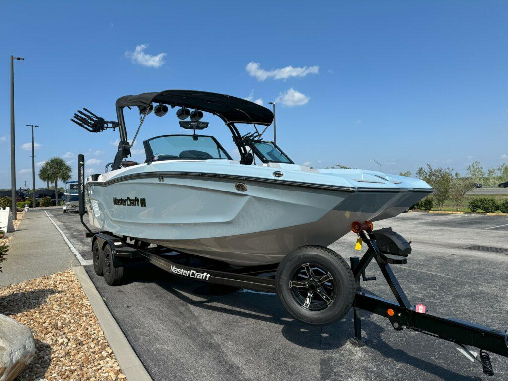 2024 MasterCraft XT24