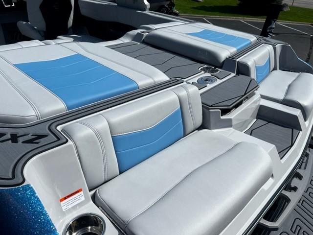2024 Malibu 23 MXZ *Demo Discount- New*