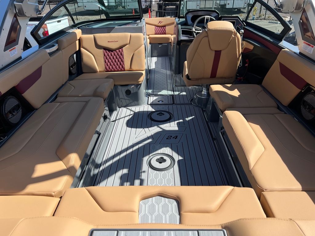 2024 mastercraft XT24