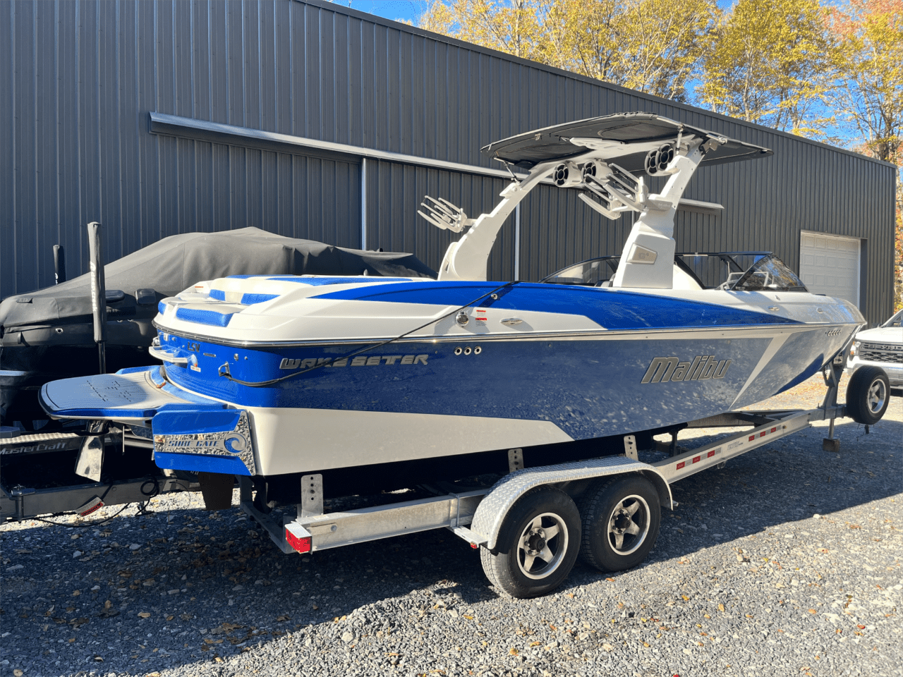 2017 Malibu Wakesetter 25 LSV – PRICED TO GO
