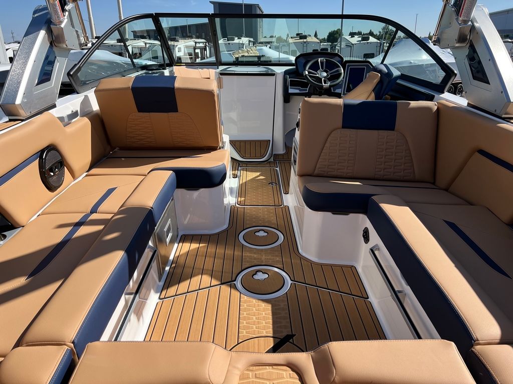 2024 mastercraft X26