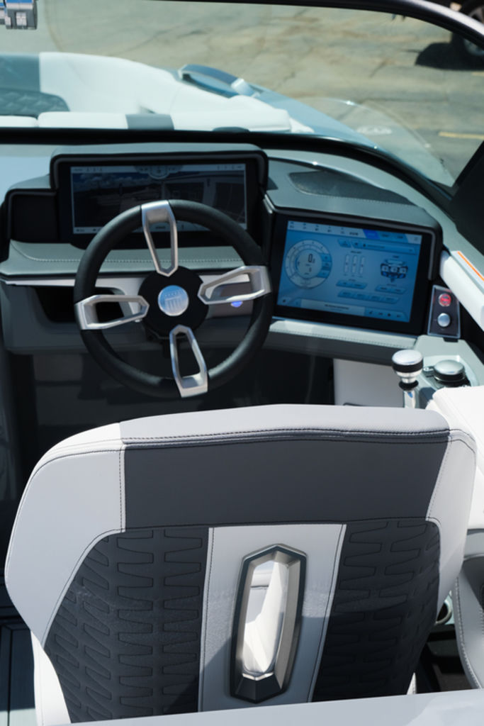 2025 MasterCraft X26