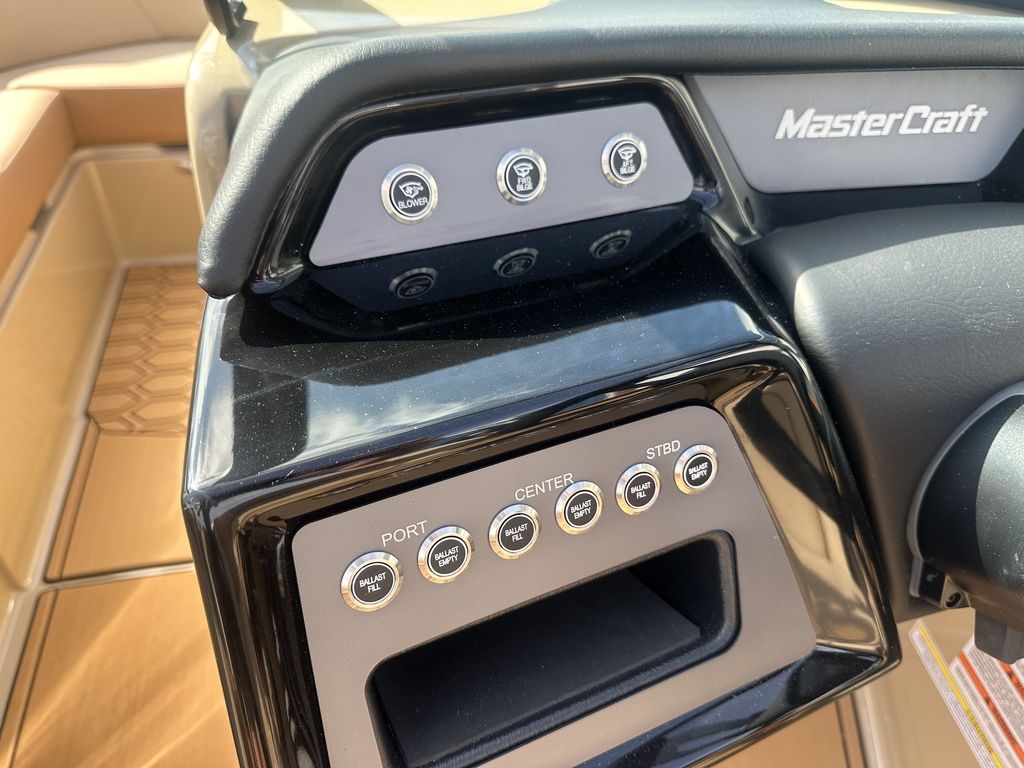 2024 MasterCraft NXT21