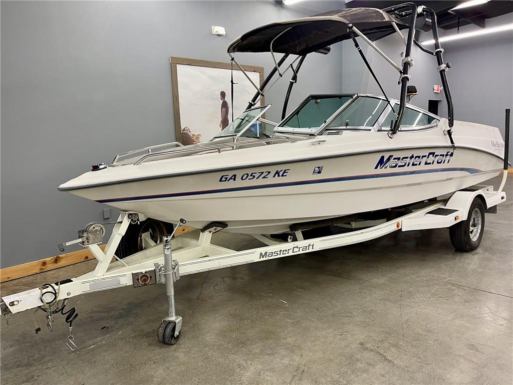 1995 MasterCraft Maristar 200 V