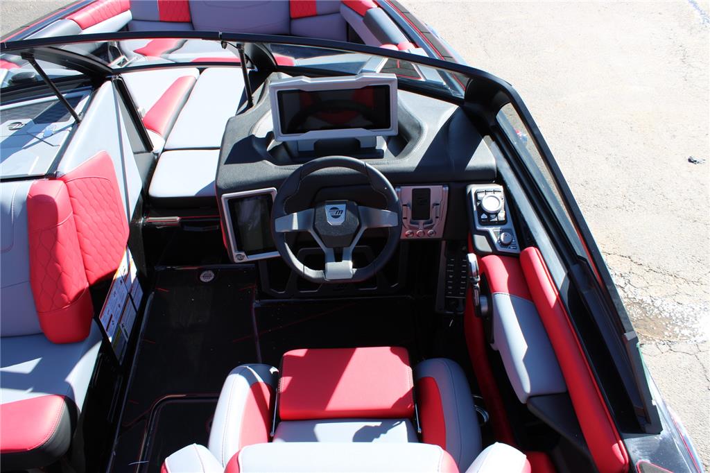 2023 Malibu M220