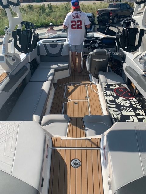 2021 Nautique G25