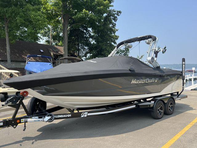 2019 Mastercraft XT-23 | 209860