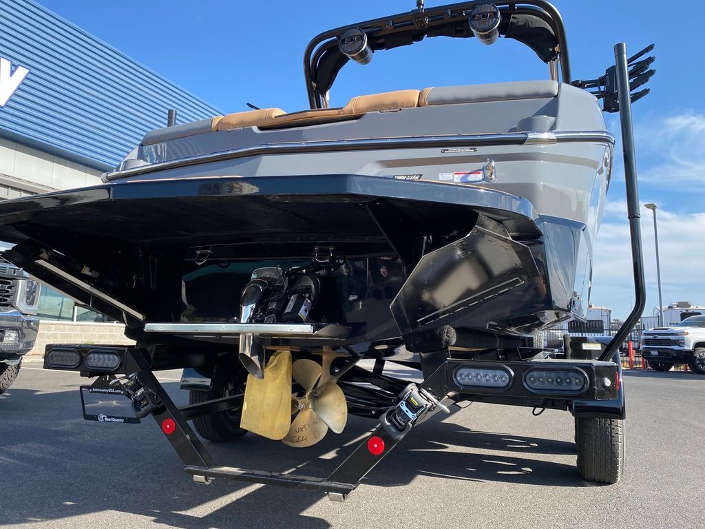 2025 MasterCraft NXT 22