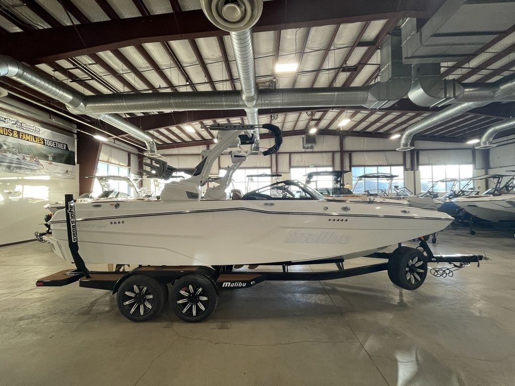 2025 Malibu Boats 23 MXZ