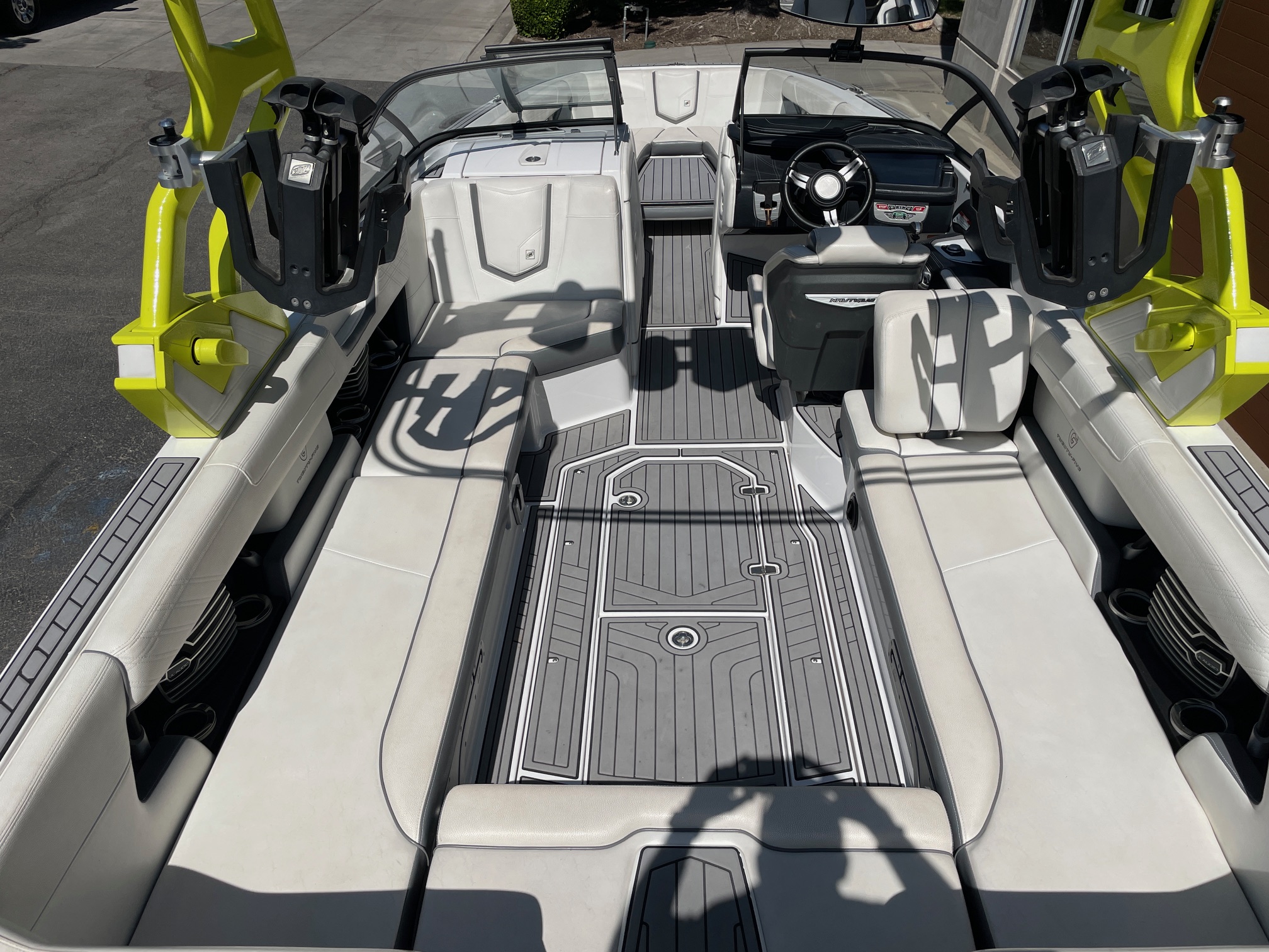 2018 Nautique G25 W/XR7 550HP SuperCharged Power Plant