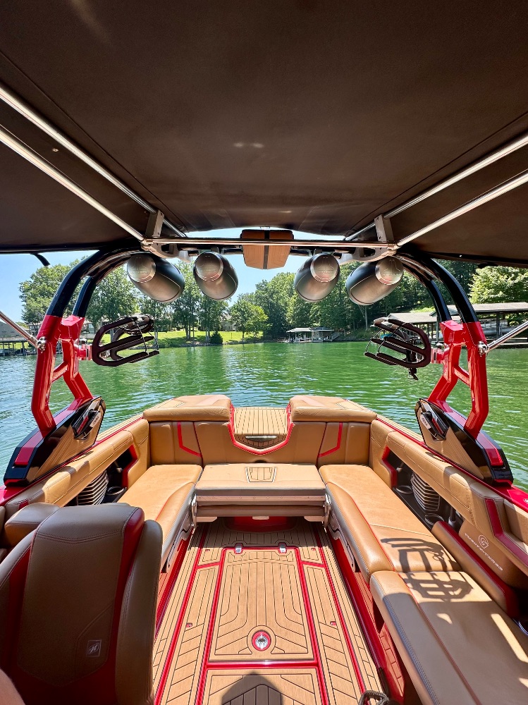 2017 Nautique G23