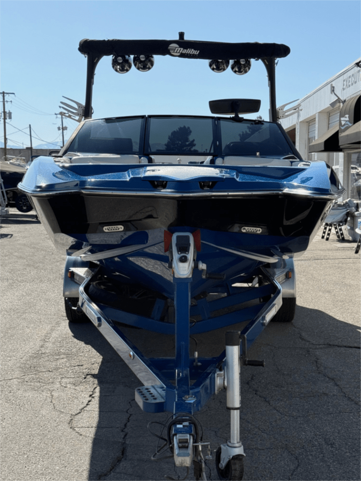 2015 Malibu Wakesetter 24 MXZ