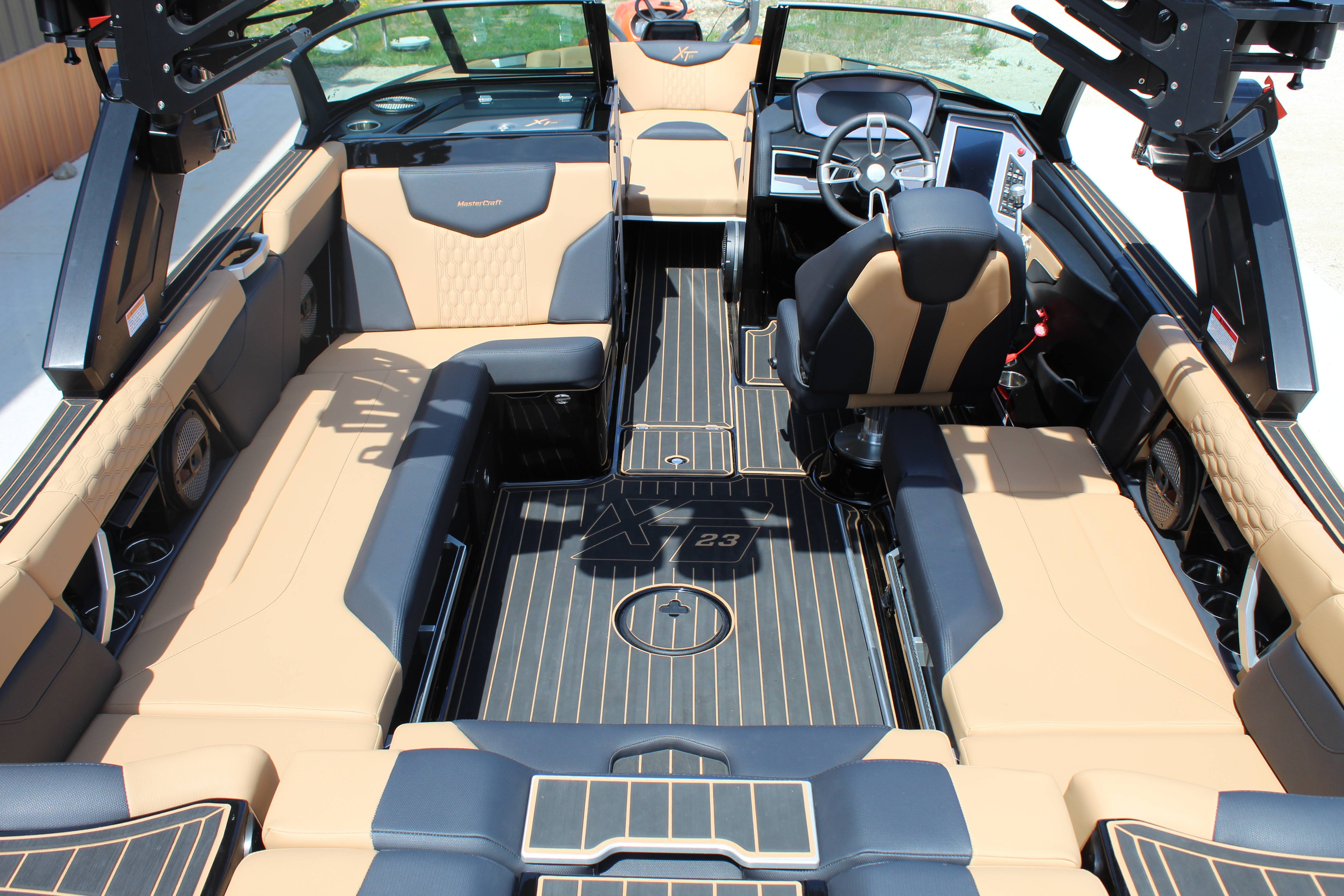 2024 MasterCraft XT23