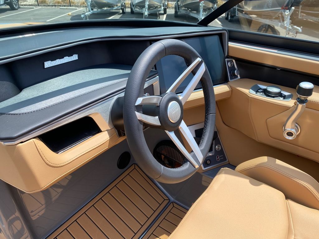 2025 MasterCraft XT24