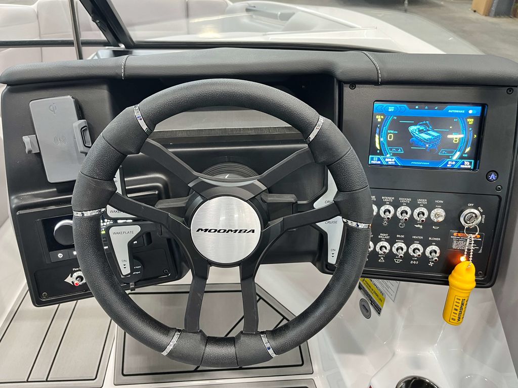 2025 MOOMBA Mondo