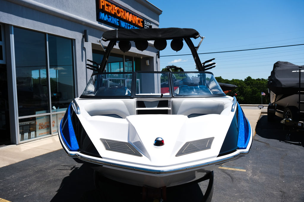 2017 MOOMBA Mondo Icon