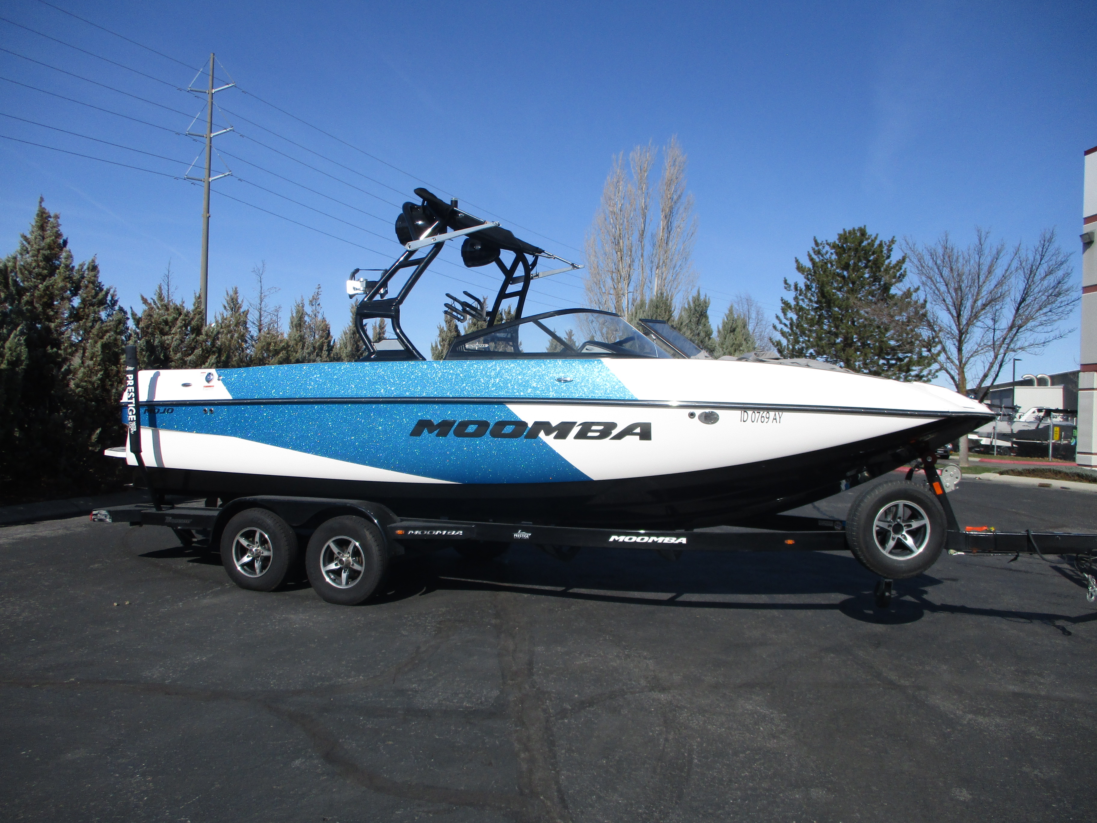 2018 MOOMBA MOJO