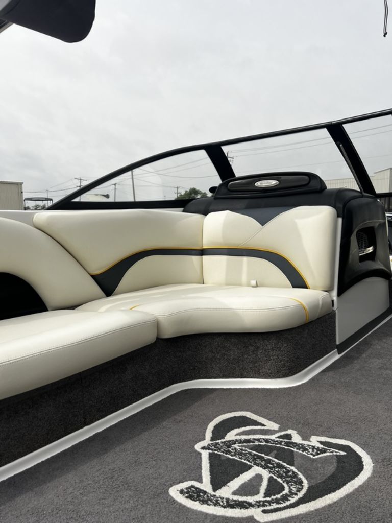 2014 Malibu Boats Wakesetter 21 VLX