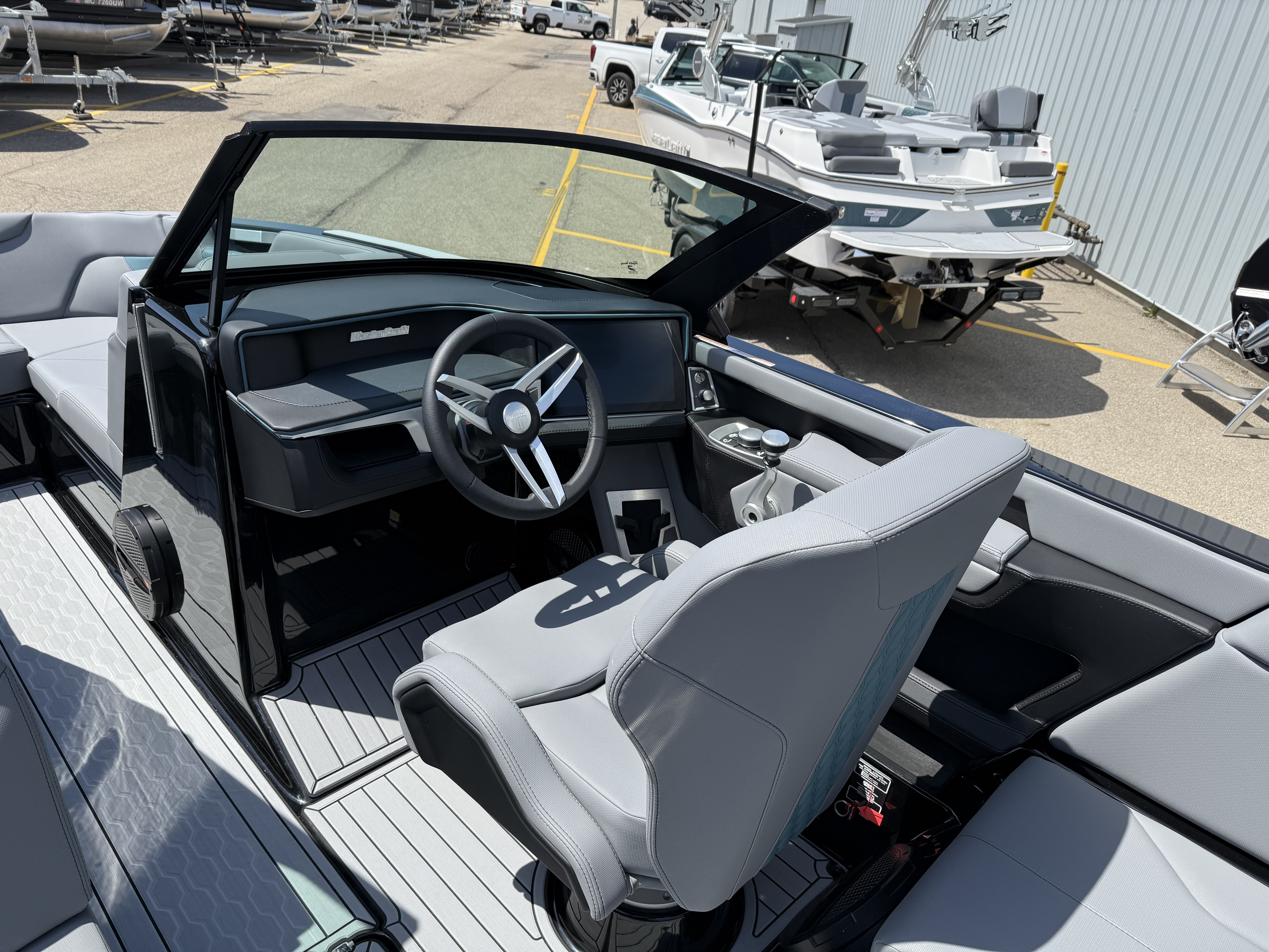 2025 MasterCraft XT24