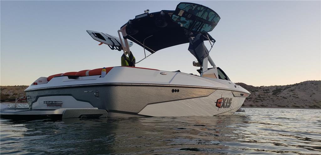 2020 Axis A20