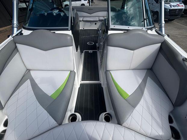 2009 MasterCraft X35