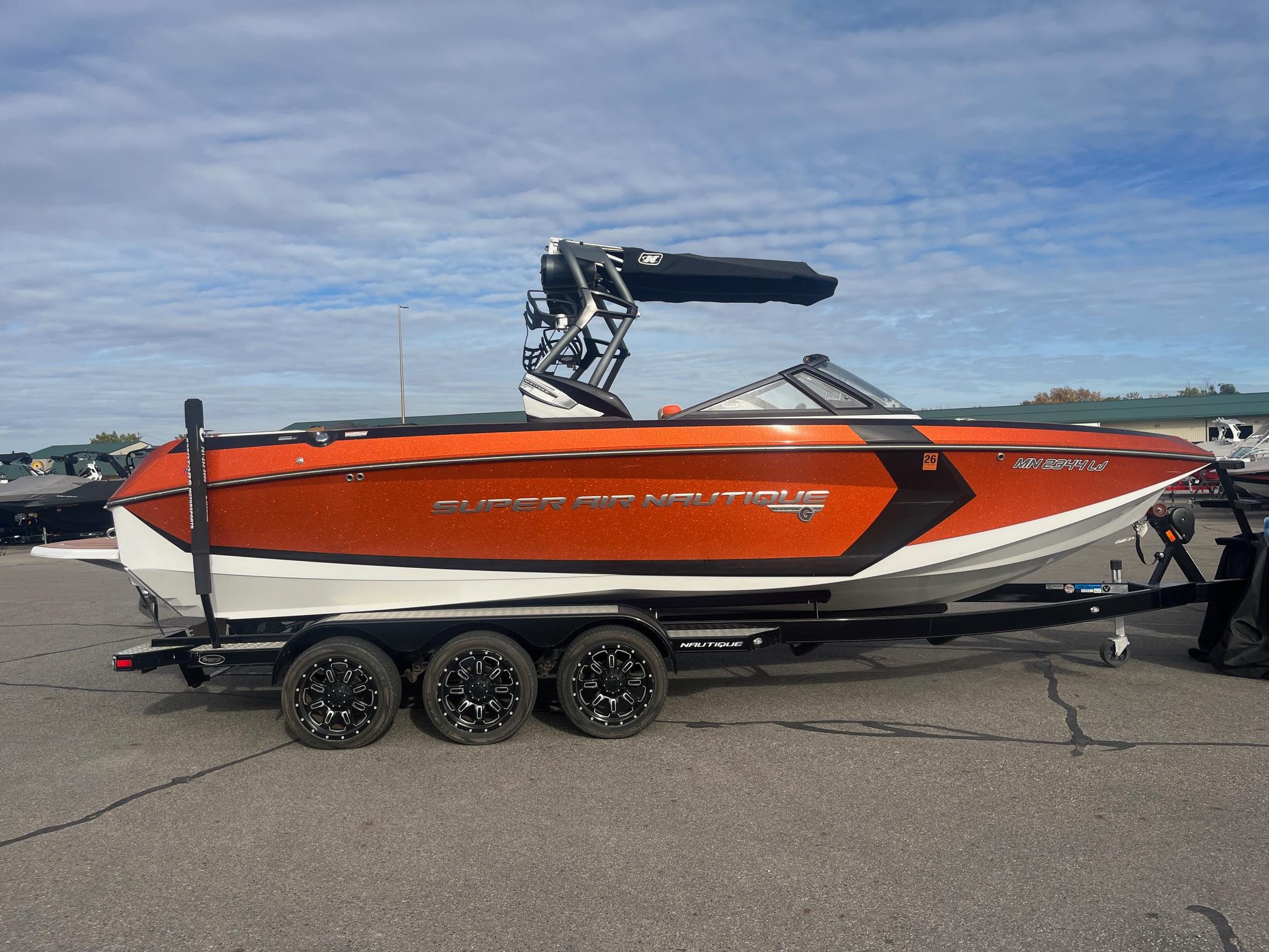 boat.Title