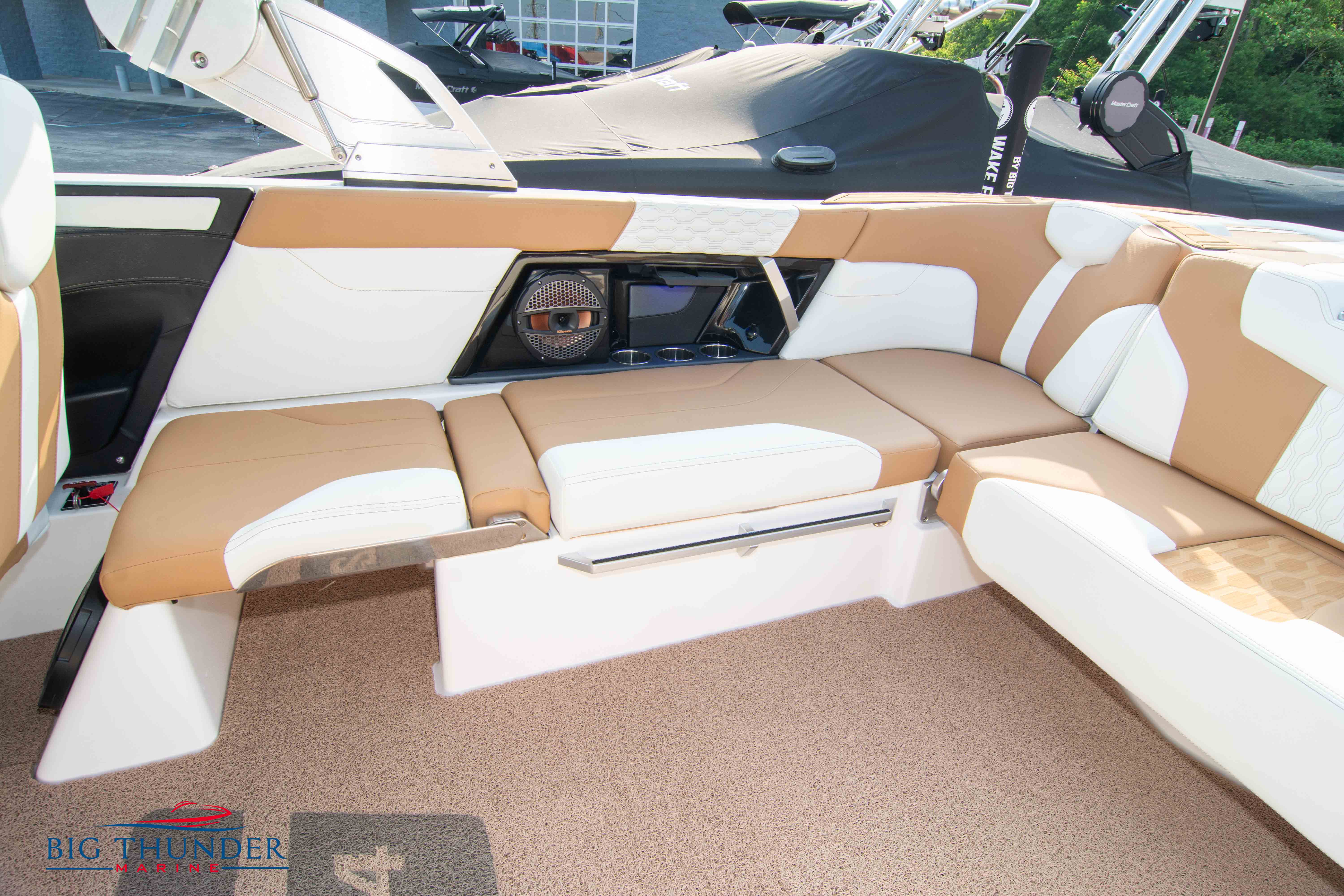 2023 Mastercraft XT24