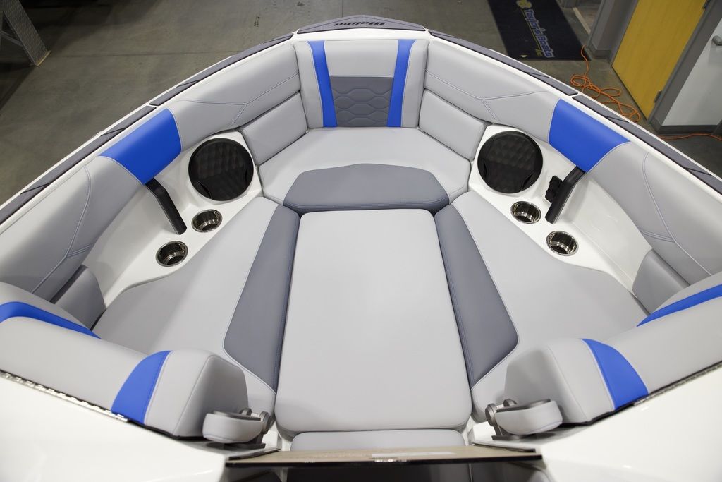 2025 Malibu Boats 23 LSV