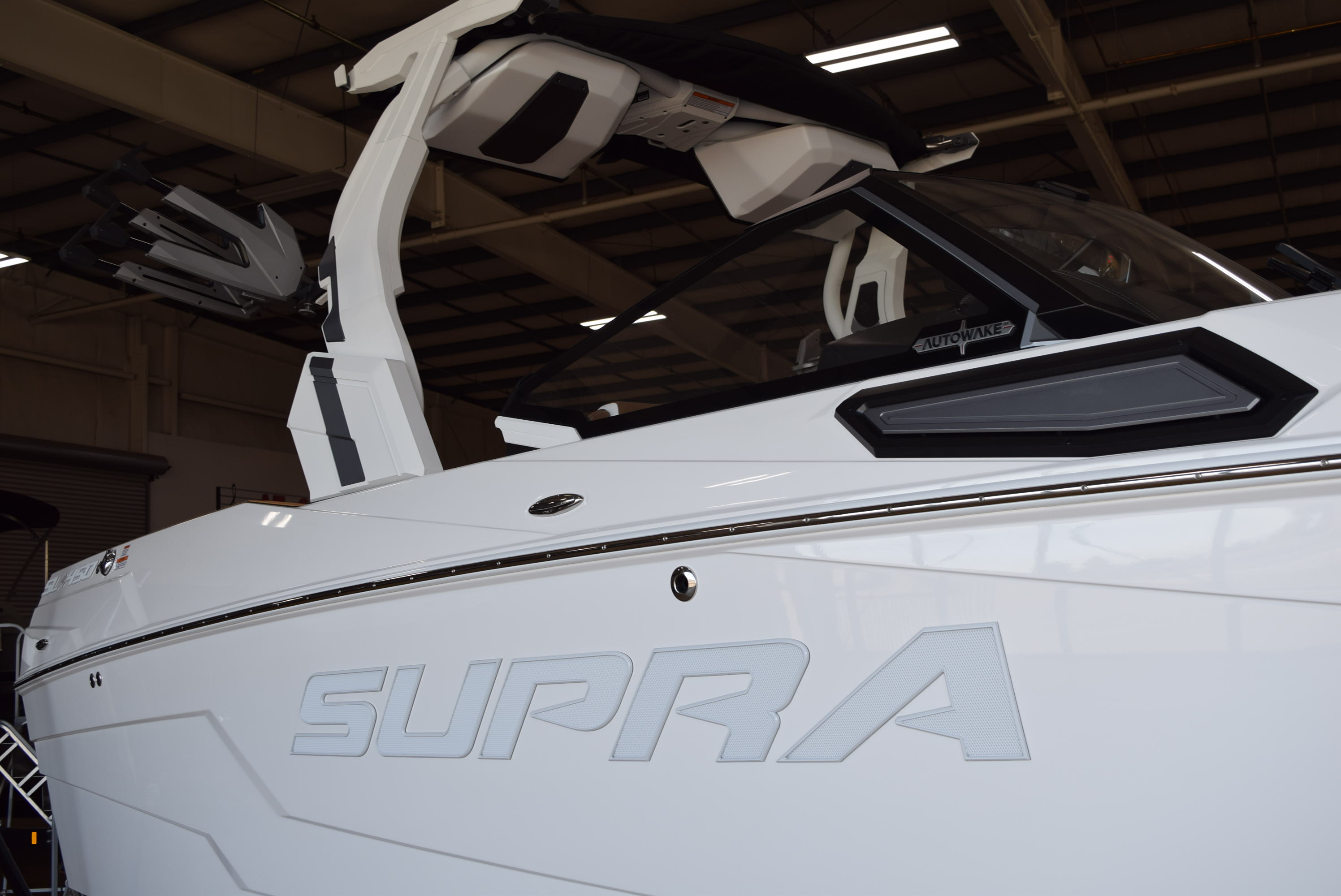 2025 Supra SL 450 Icon