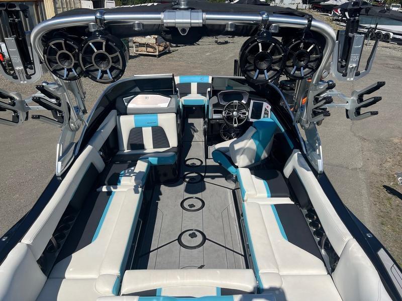 2019 MasterCraft X24
