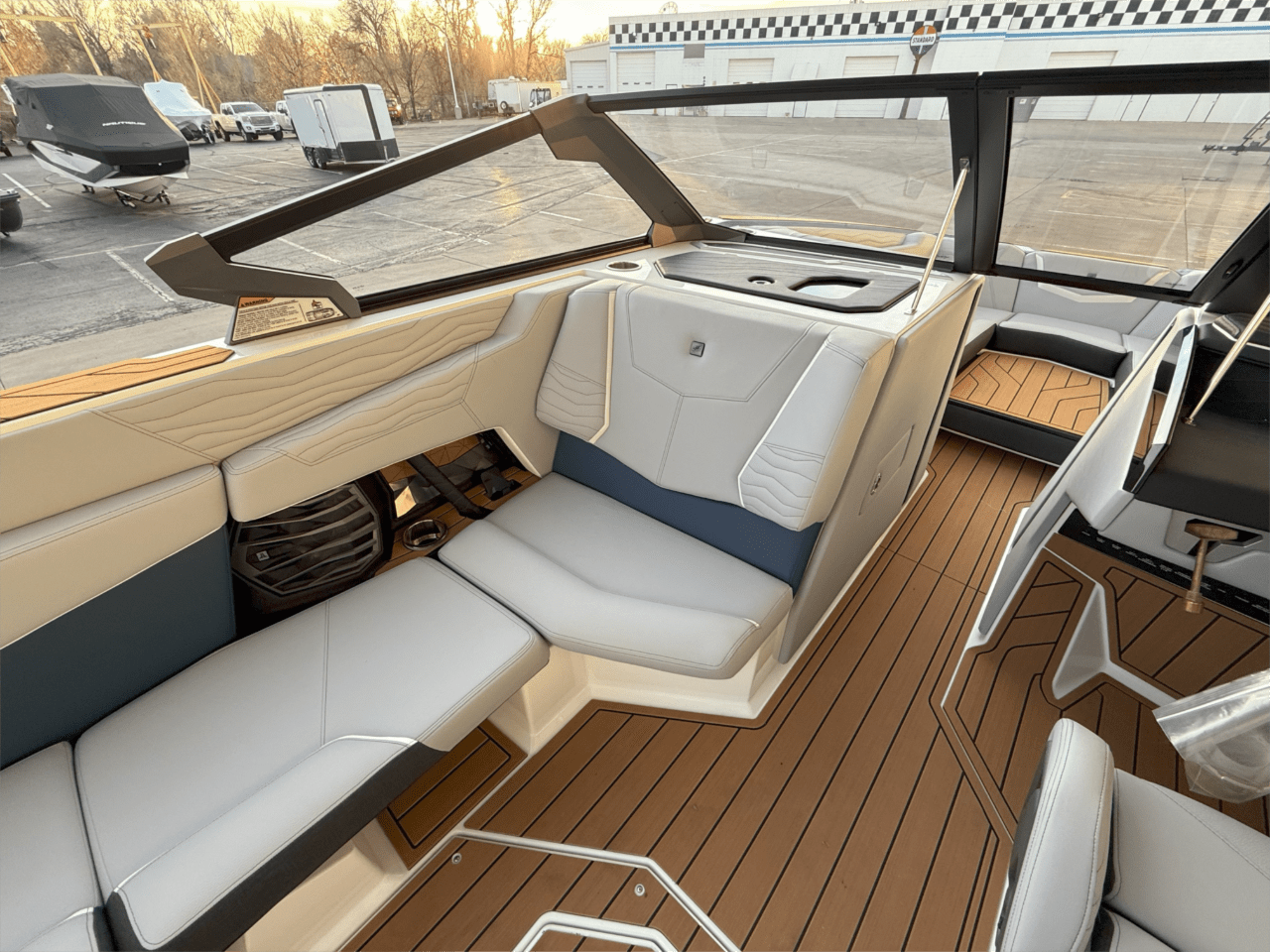 2025 Nautique G25