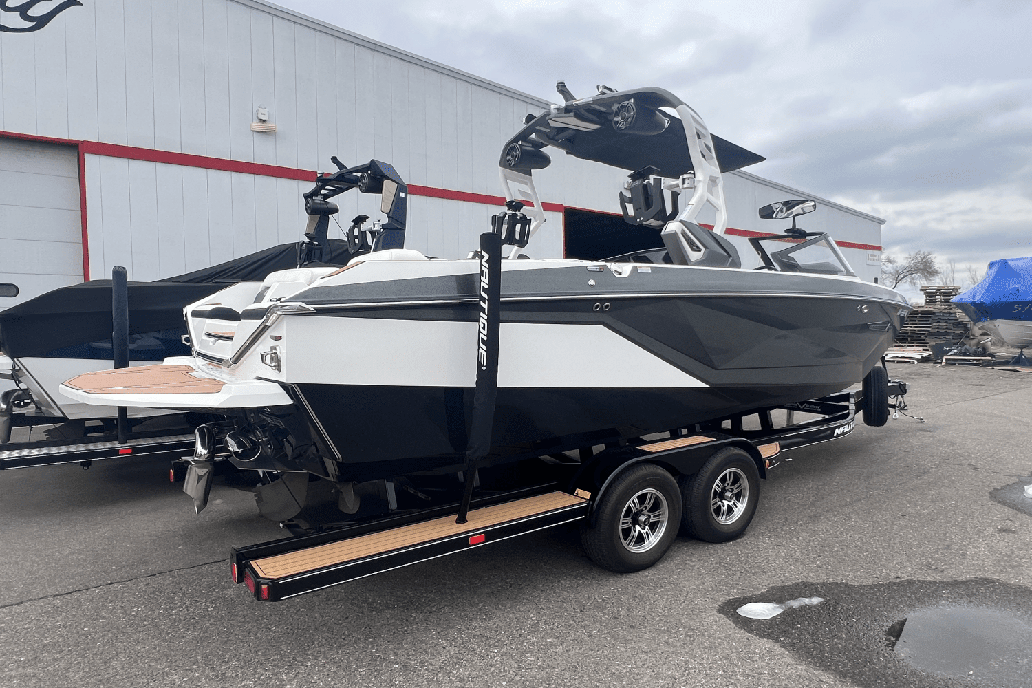 2021 Nautique G23