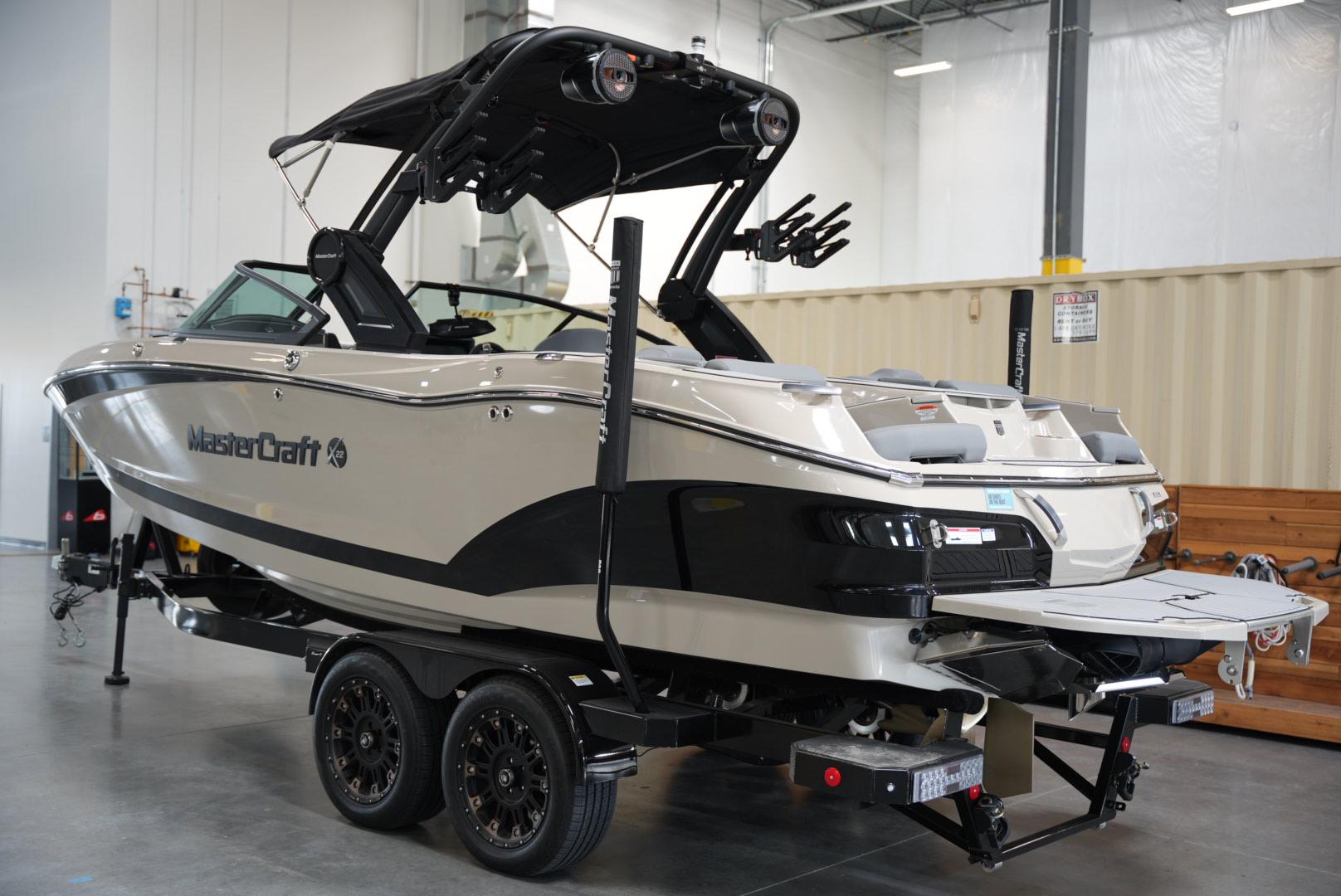 2025 MasterCraft X22 - NEW ARRIVAL &#8211; BRAND NEW COLOR! Icon