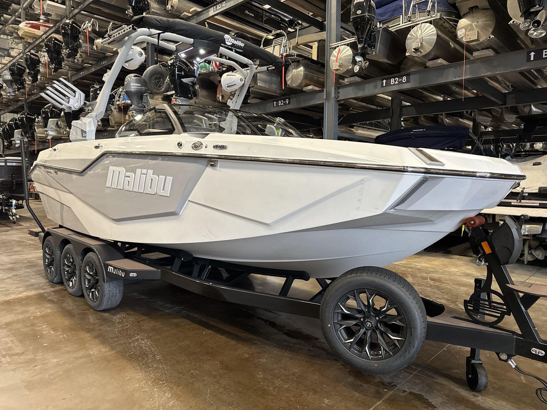 boat.Title
