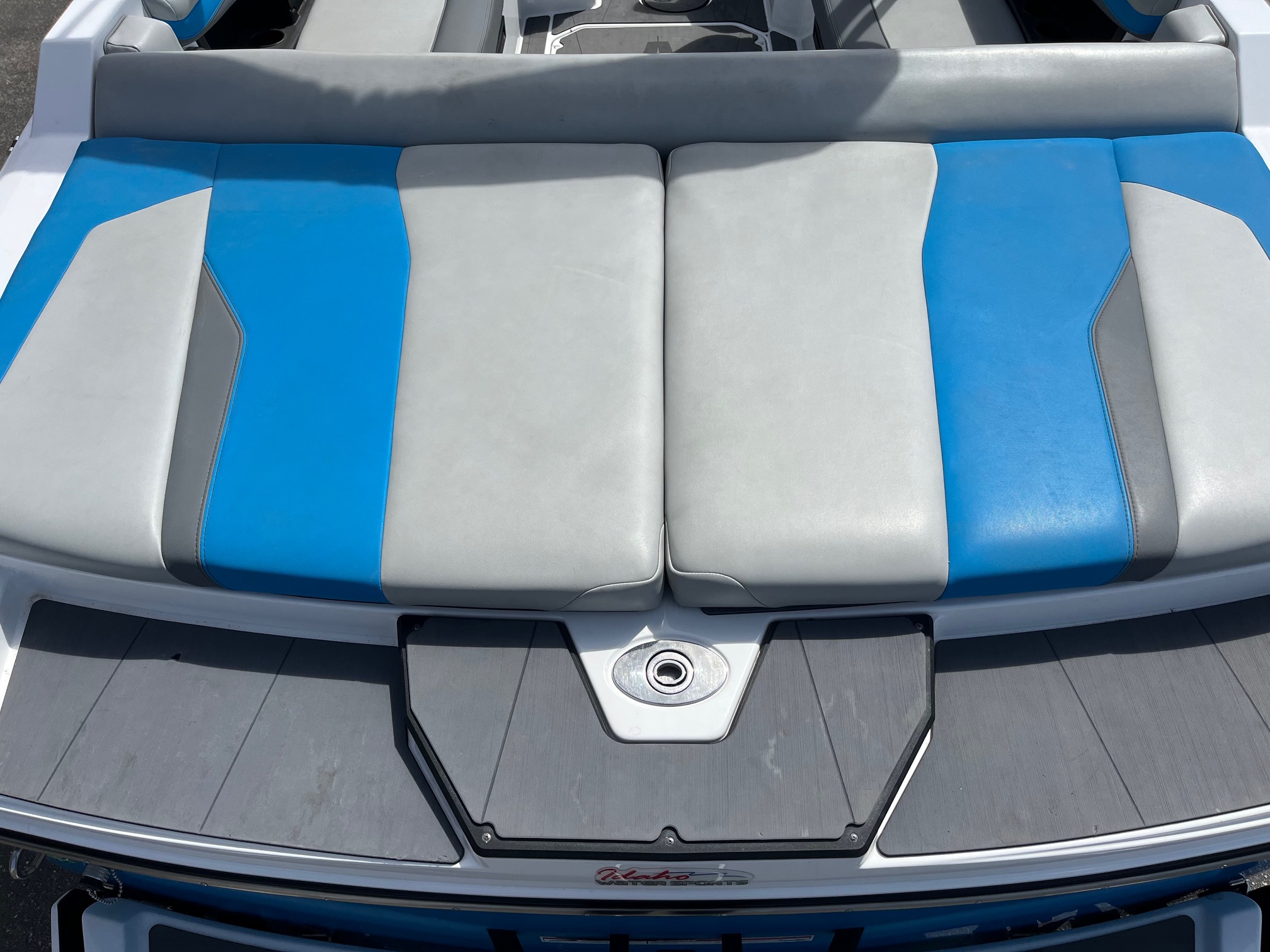 2023 Axis T220