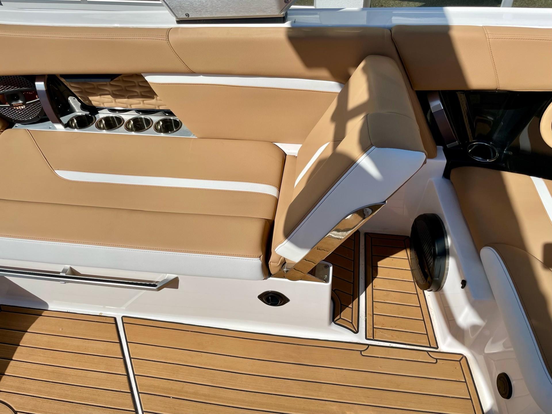 2023 MasterCraft X24