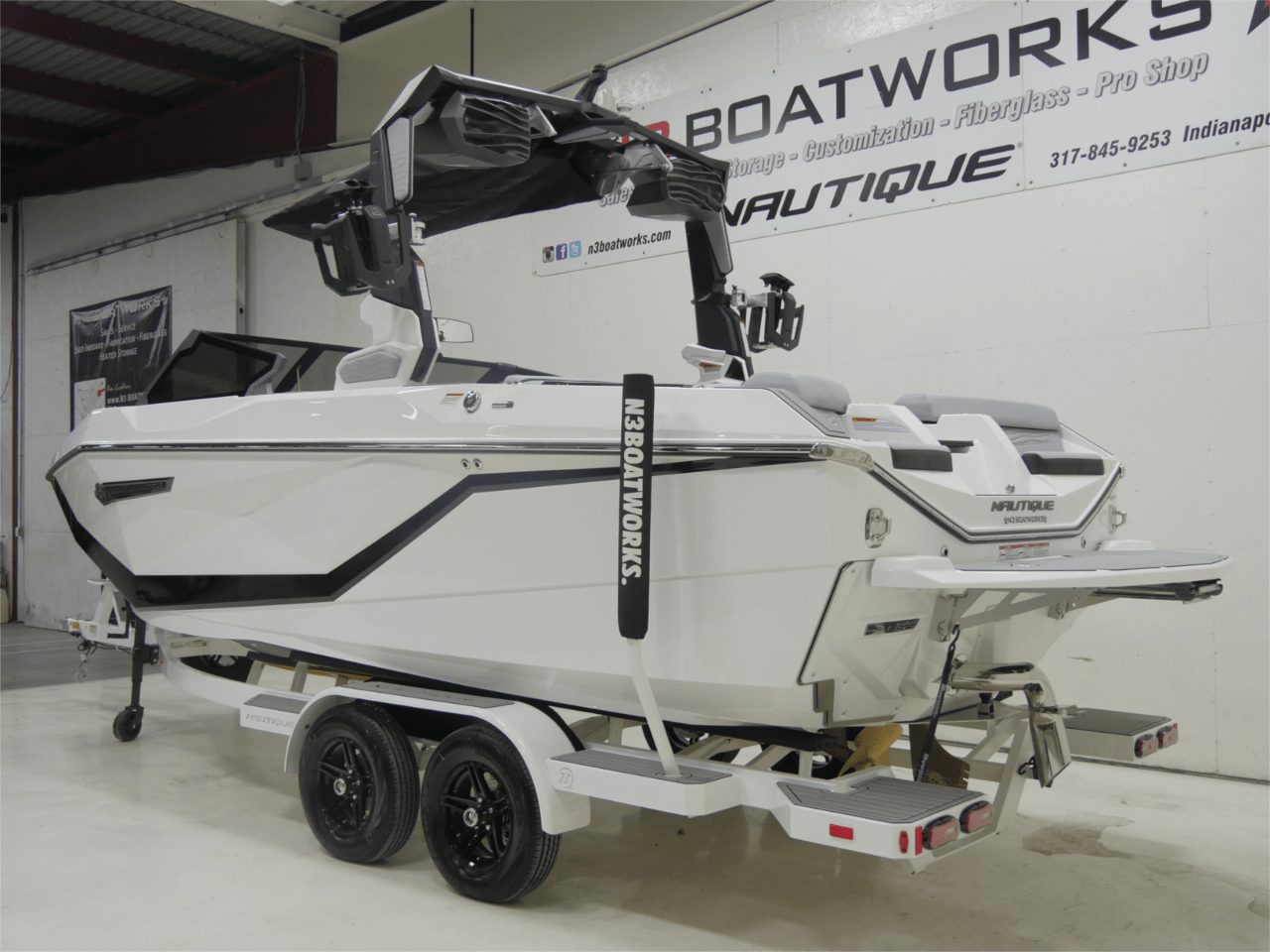 2025 Nautique G21 &#8211; Mystic White/Jet Black