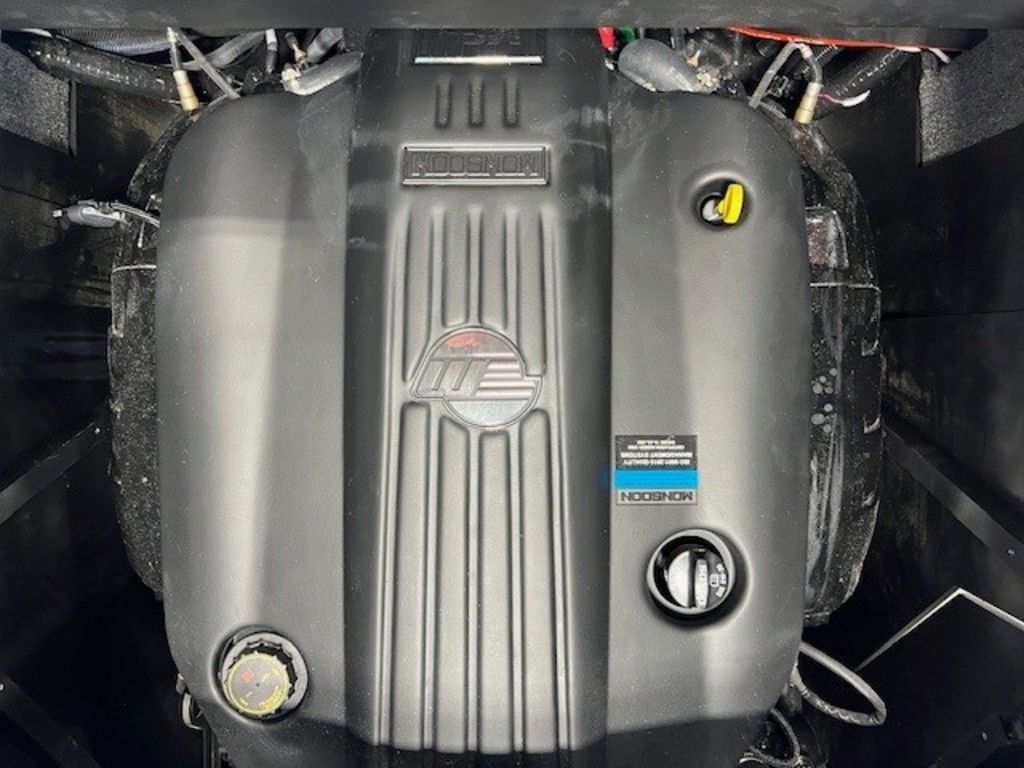 2024 Malibu Boats 23 LSV