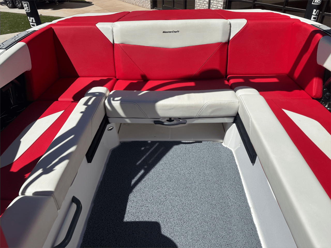 2023 MasterCraft NXT22